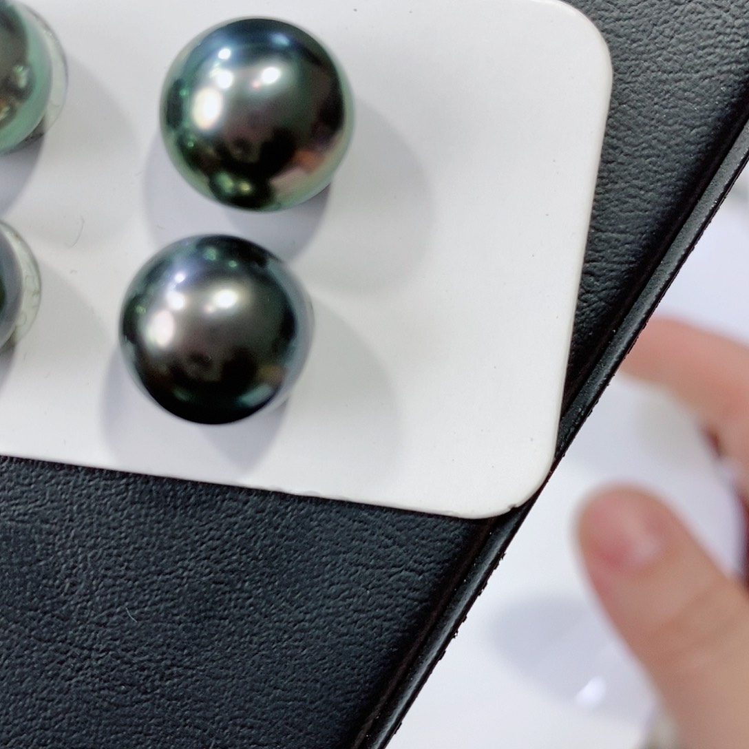 海水珍珠耳饰18K金镶嵌