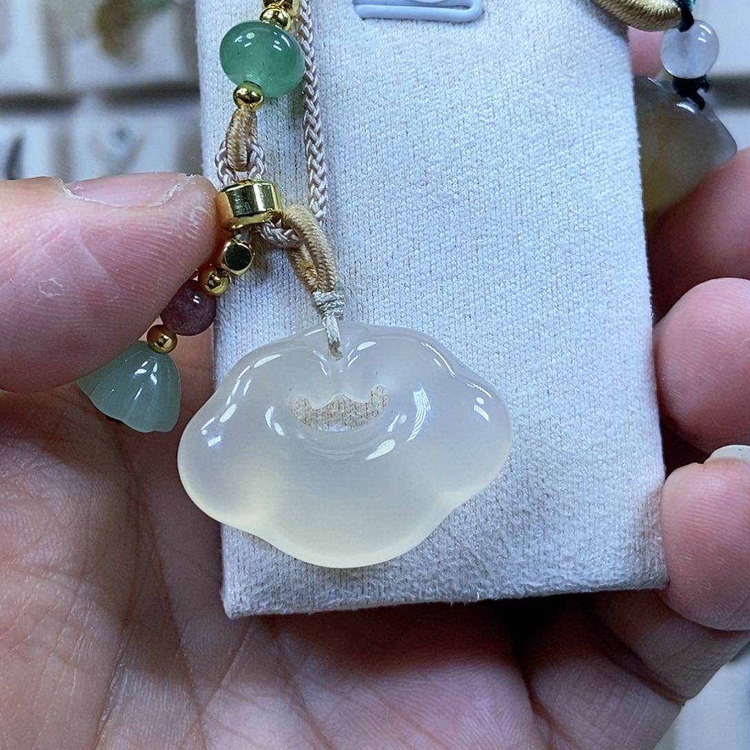 玛瑙/玉髓颈饰未镶嵌