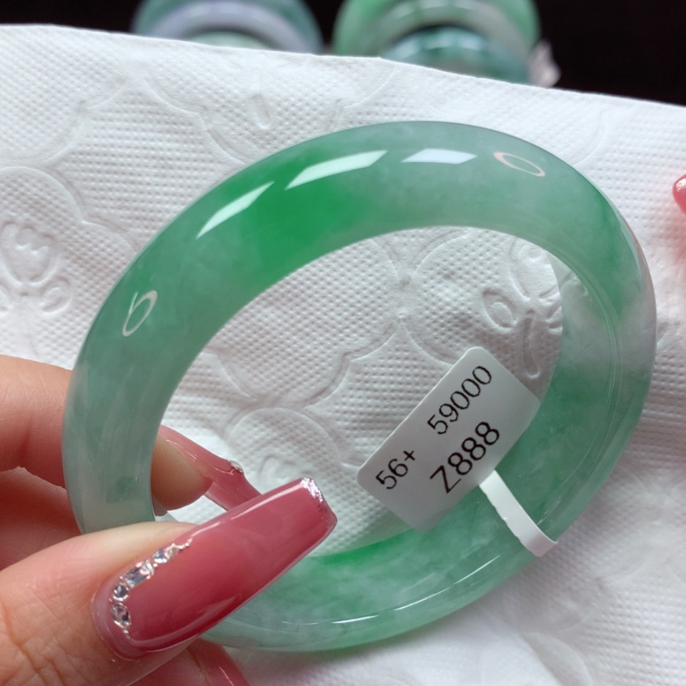 【闪购商品】翡翠手镯未镶嵌冰润满色飘辣绿56圈