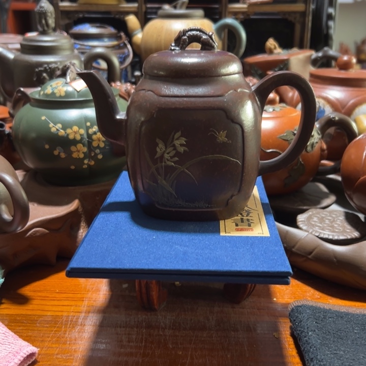 紫砂茶壶紫砂壶收藏起来吧