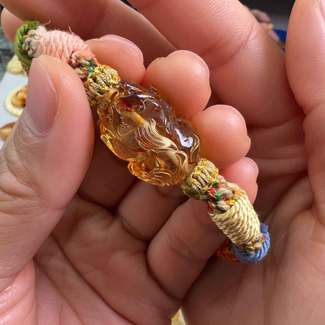 蜜蜡裸石未镶嵌琥珀