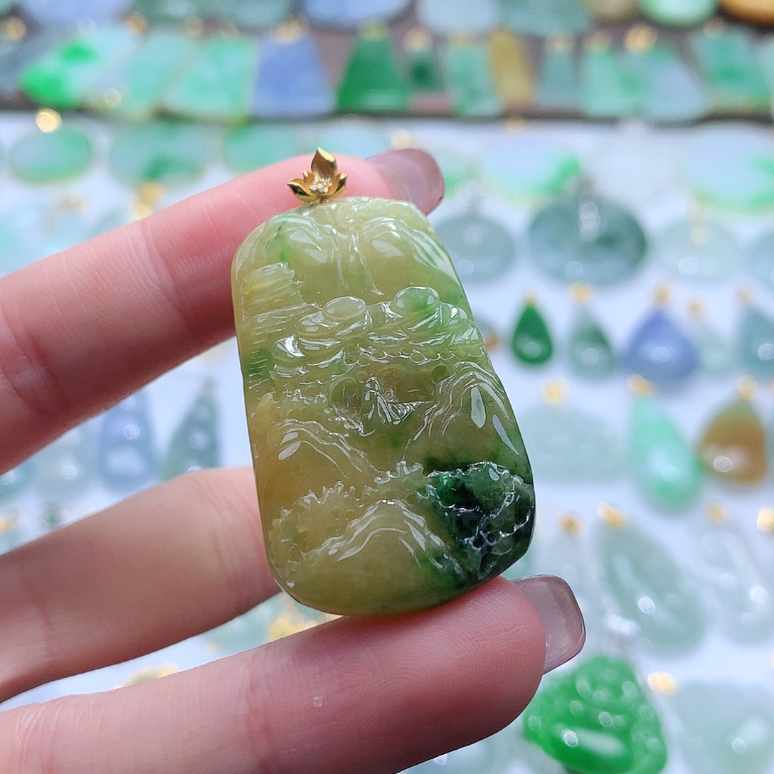 翡翠颈饰未镶嵌翡翠