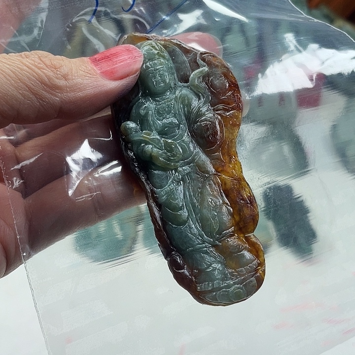 用***3定制翡翠未镶嵌毛货