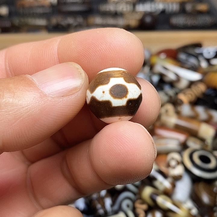 玛瑙/玉髓颈饰未镶嵌18