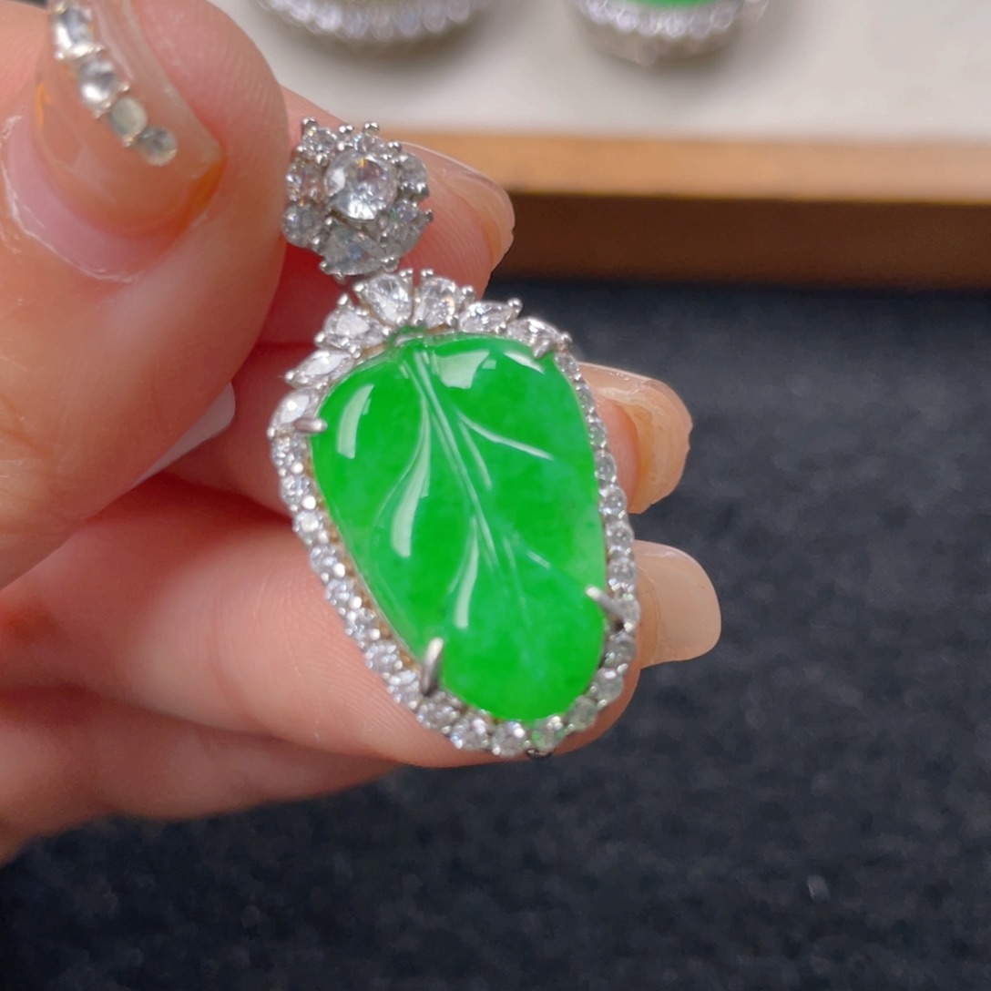 翡翠颈饰银S925镶嵌h h h b b h