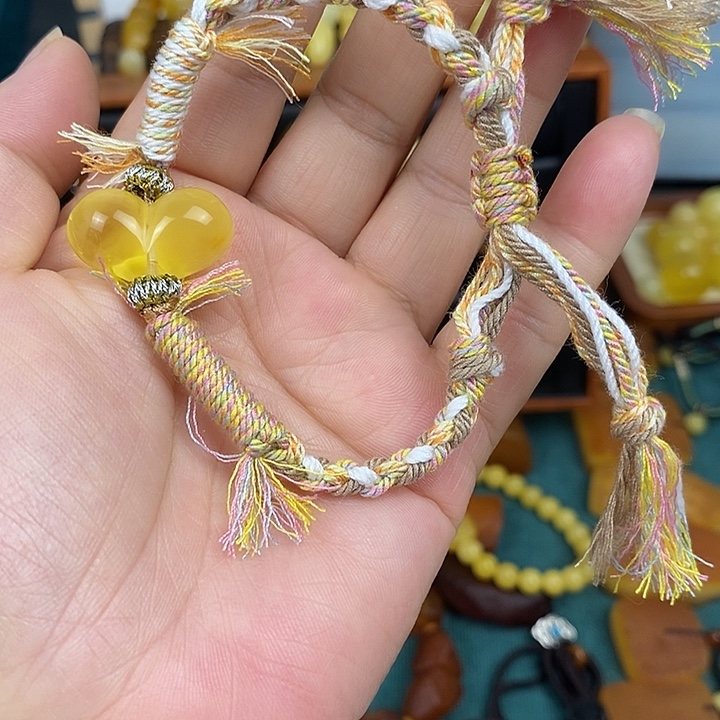 裸石蜜蜡未镶嵌手牌