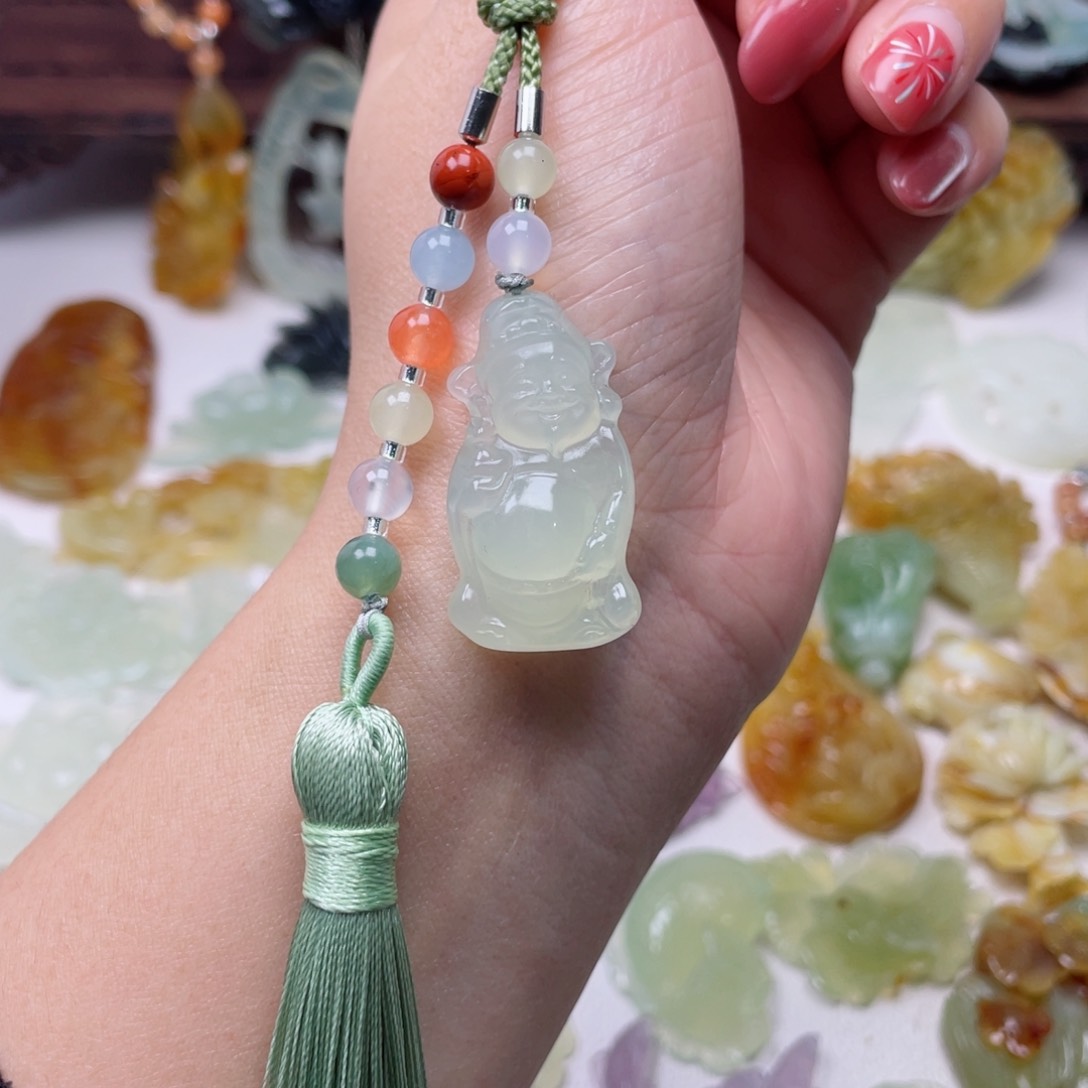 蛇纹石玉颈饰未镶嵌