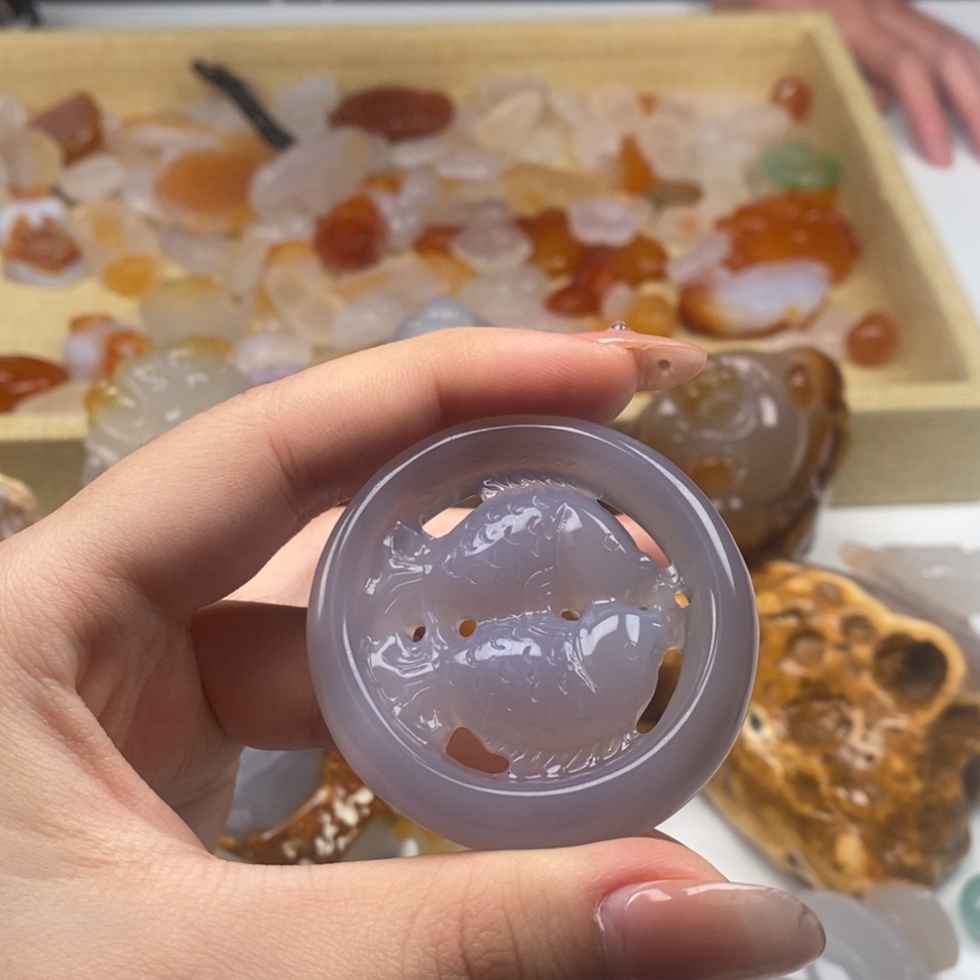 玛瑙/玉髓未镶嵌颈饰