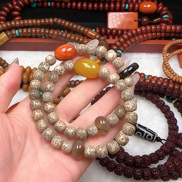 星月菩提手串星月菩提手串