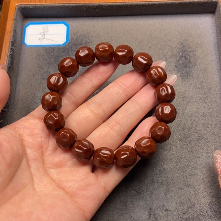 猴头核桃吊坠菩提