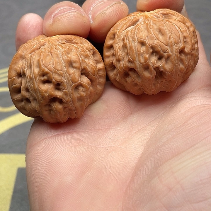 山*水手把件元宝狮子头尺寸40