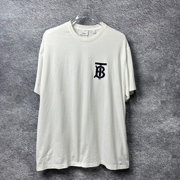 99新 BURBERRY/博柏利 胸围63衣长75 L码 印花Logo白色短袖M1100