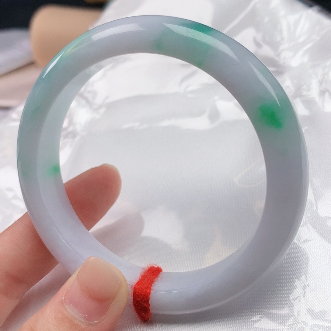 翡翠手镯未镶嵌57圈2318