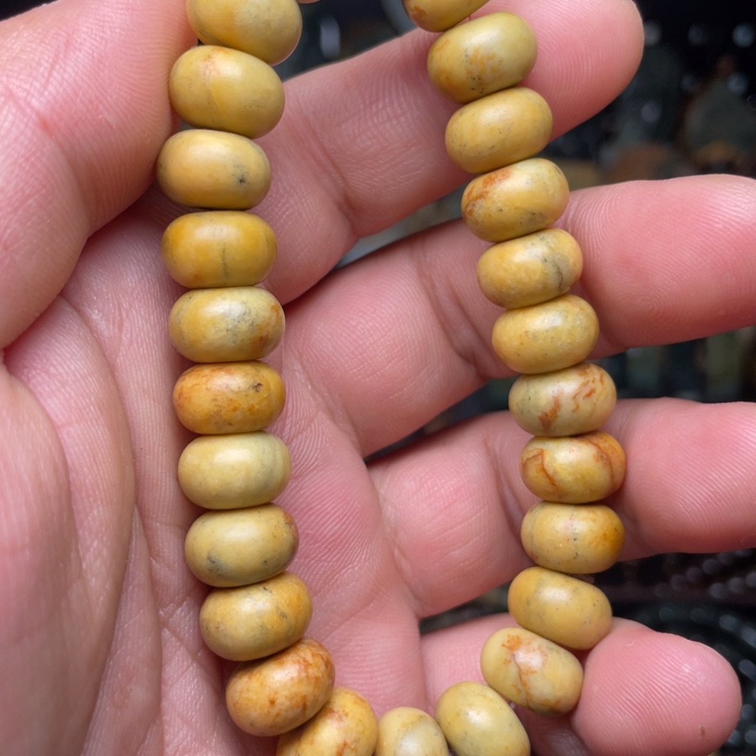 岫岩河磨玉（透闪石质玉）未镶嵌颈饰12×8