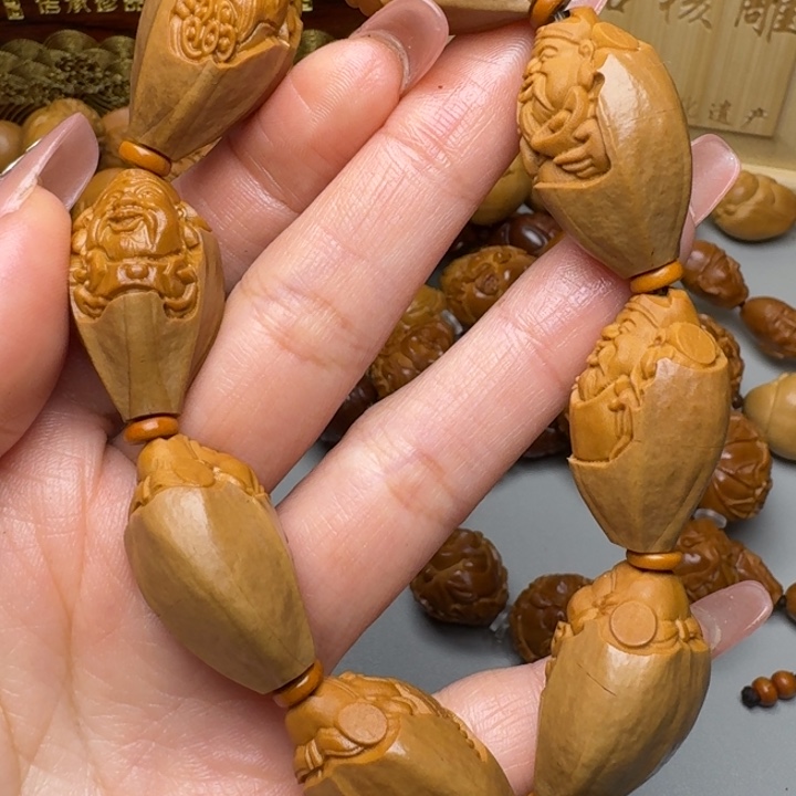 橄榄核手串/手链八大财神