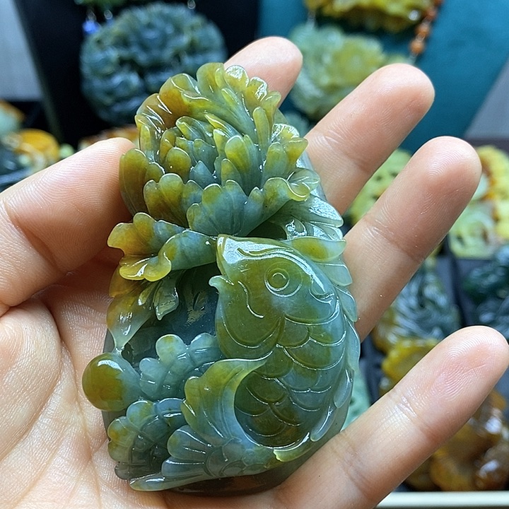 蛇纹石玉未镶嵌挂件