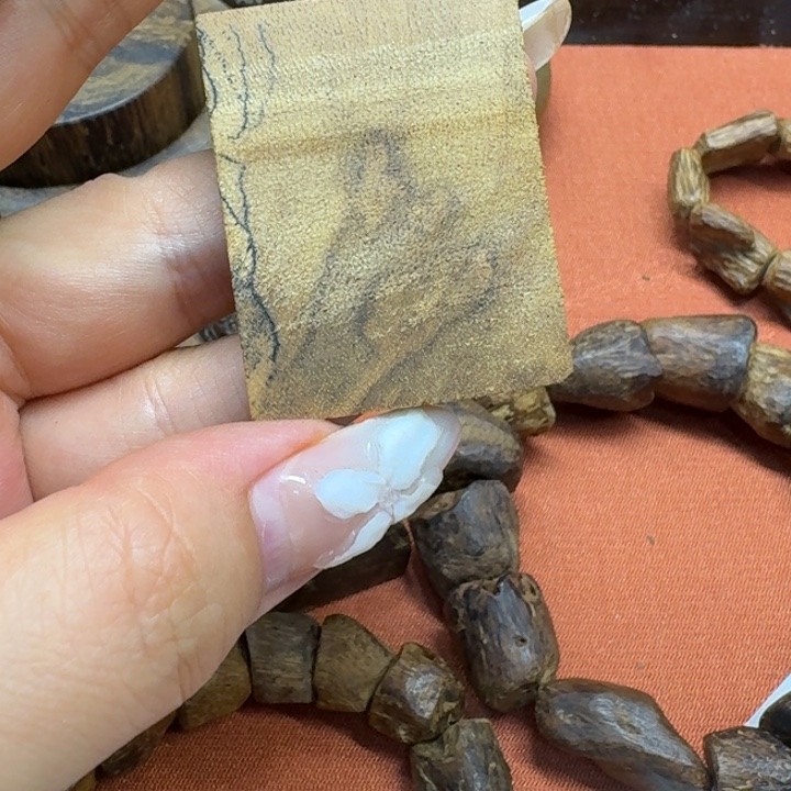 大叶紫檀（黑酸枝木类）