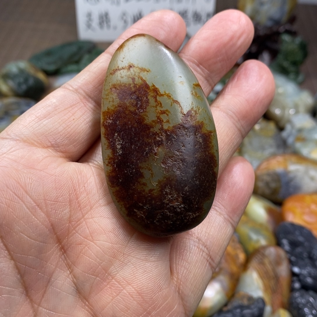 渣***渣和田玉未镶嵌把件