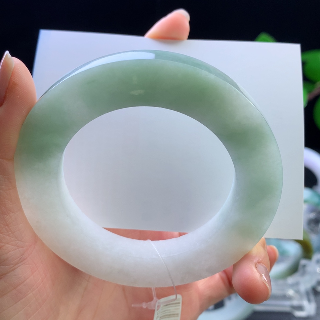 未镶嵌手镯定制翡翠