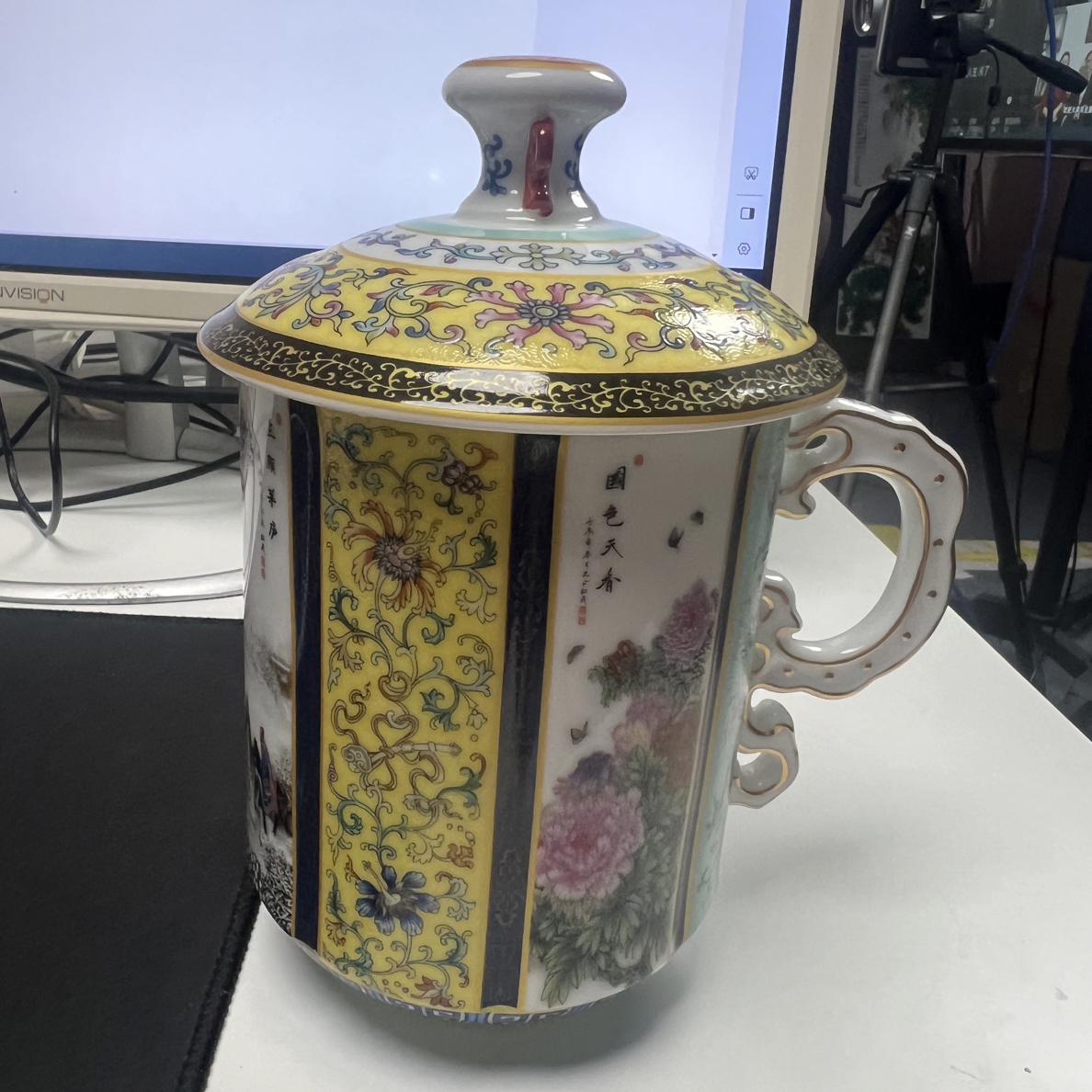 景德镇陶瓷瓷王杯办公杯