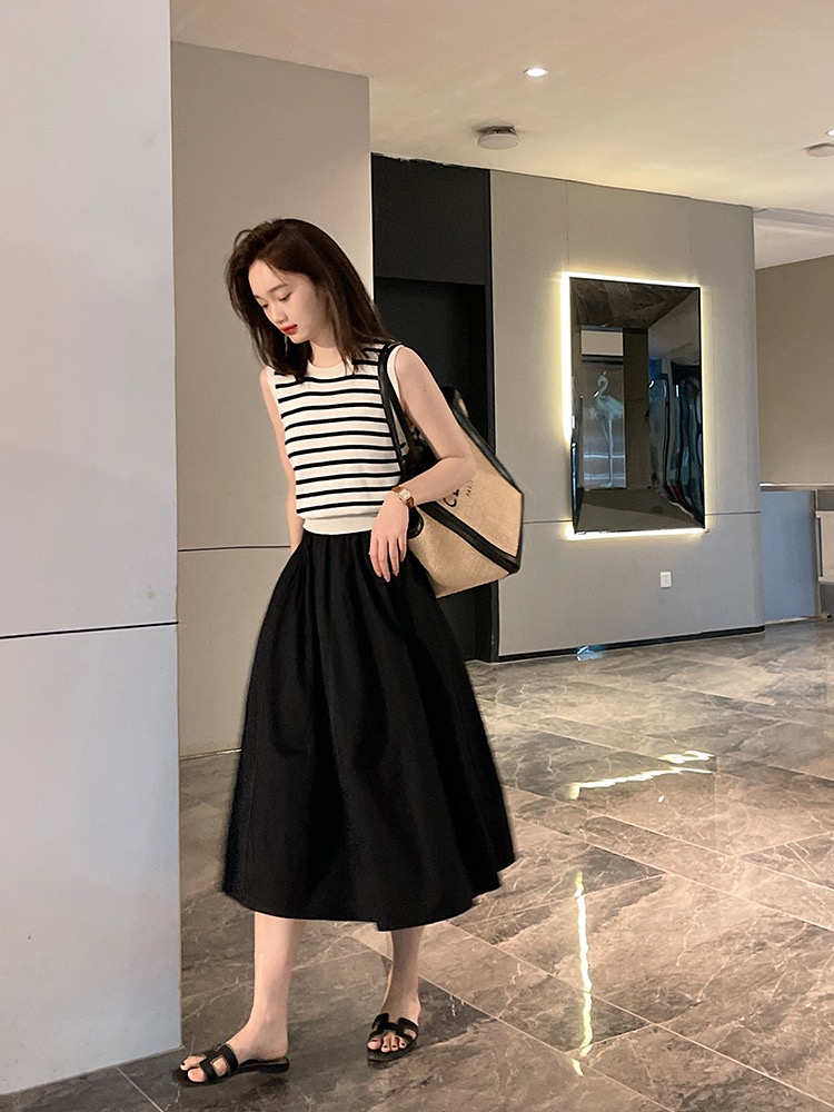 气质氛围感赫本风黑白泡泡半裙 O-250324