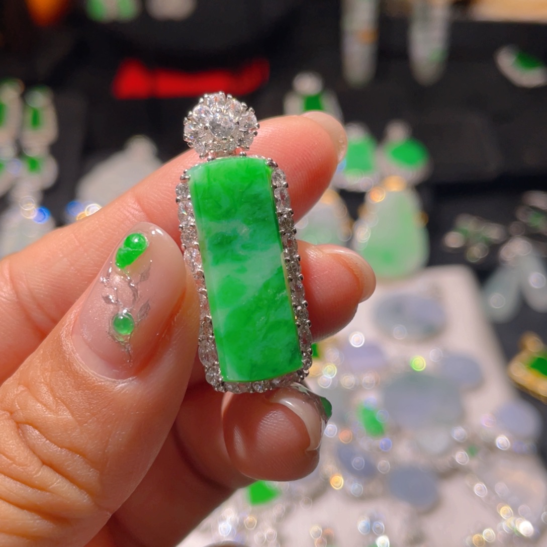 翡翠颈饰银S925镶嵌精品