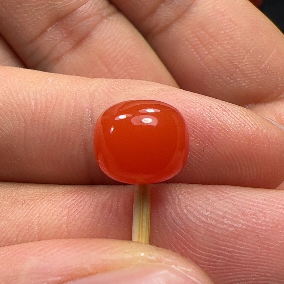 南红玛瑙珠子未镶嵌6*。