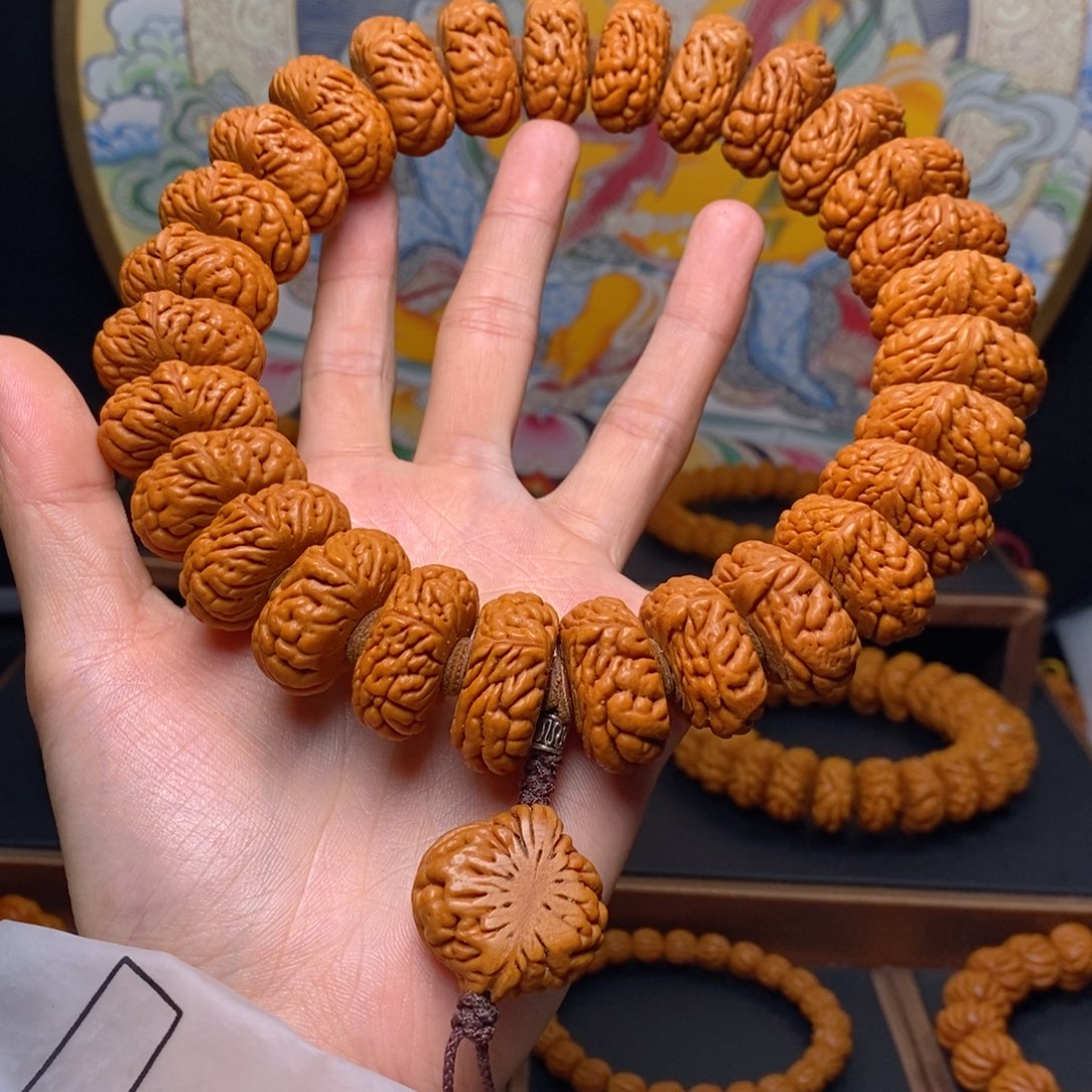 手串桃核A****?龙纹桃核麒麟