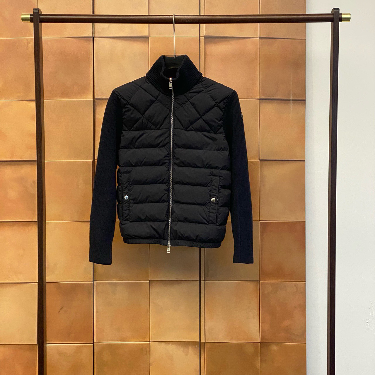 Moncler Cardigan午夜蓝刺绣徽标针织拼接羽绒服/s码/99新/29024