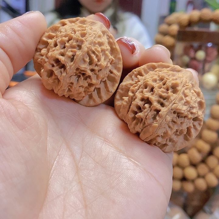 【闪购商品】文玩核桃把件39.5蚂蚁沟