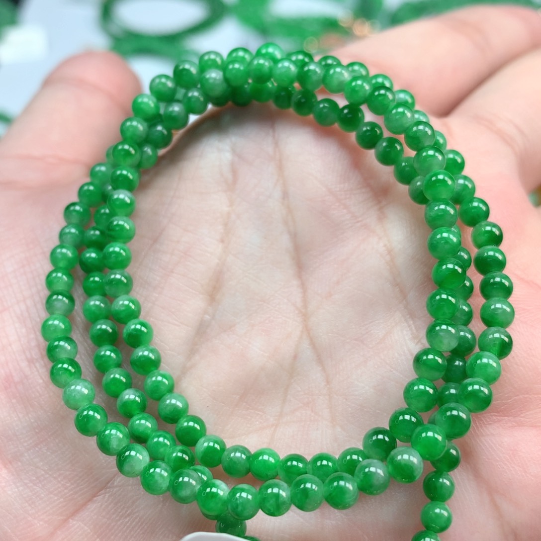 翡翠手链未镶嵌翡翠