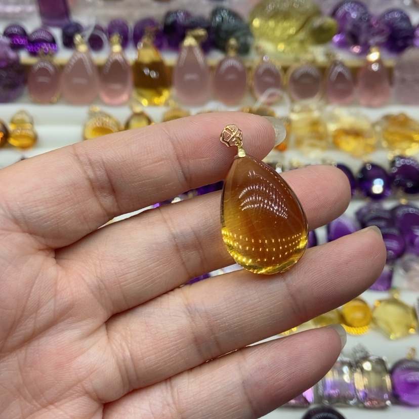 【闪购商品】水晶水晶吊坠18K金镶嵌