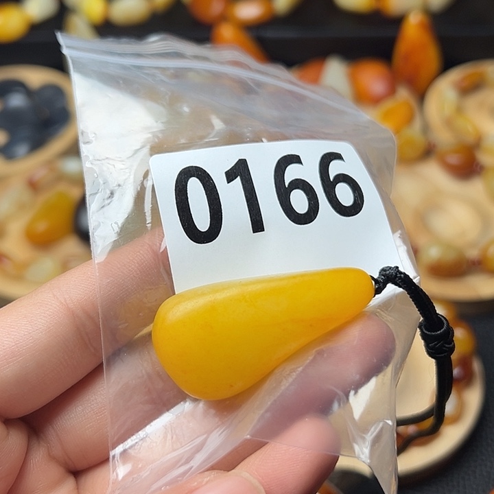 月***湾和田玉未镶嵌手串