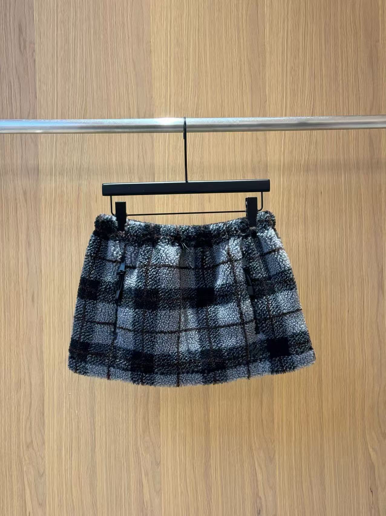 【Xenia】摇粒绒拉链半身短裙