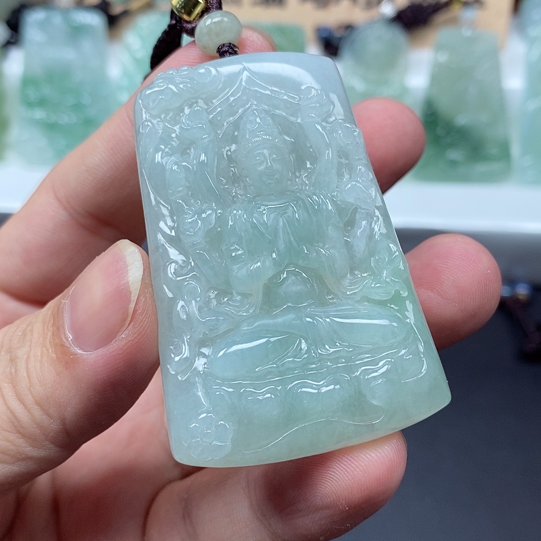 翡翠未镶嵌颈饰翡翠