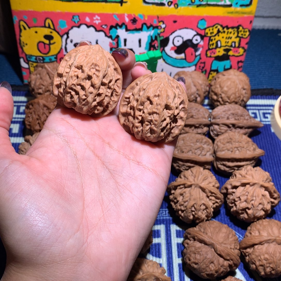 吊坠文玩核桃39➕方尊