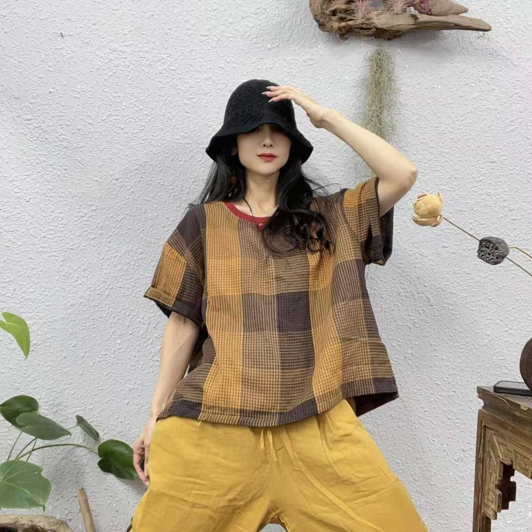 110018黄格领口拼接麻纱砍袖上衣（前59后61胸围126