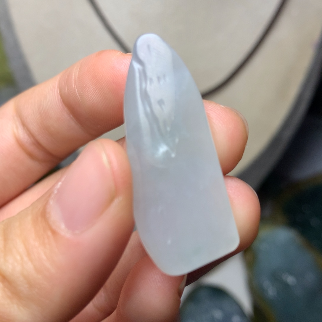 翡翠颈饰未镶嵌吊坠