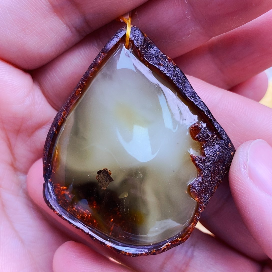 琥珀颈饰未镶嵌天然保真假一赔十105