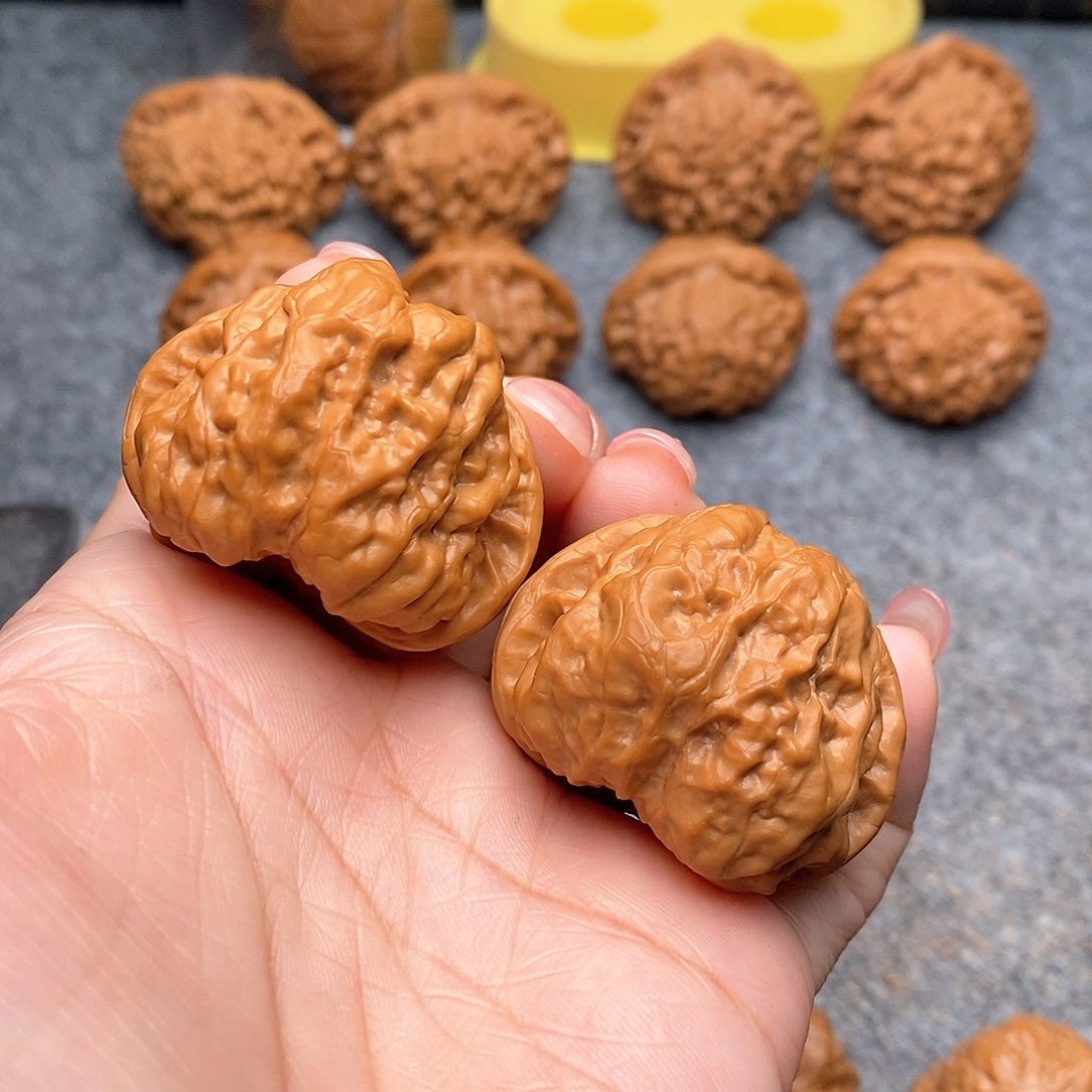 文玩核桃把件精品蛤蟆头40