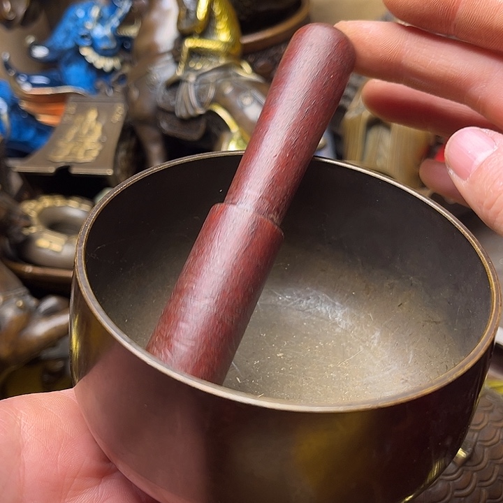 精美铜器批发档口