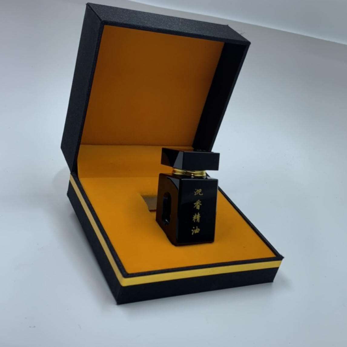 沉香古法海南精油 柴火高温蒸馏窖藏天然浓郁香薰