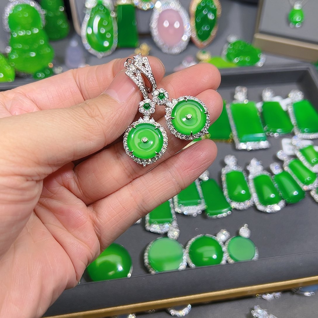 玛瑙/玉髓合金耳饰