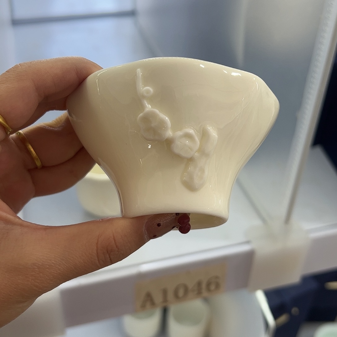 瓷片哈哈哈哈哈哈哈哈哈