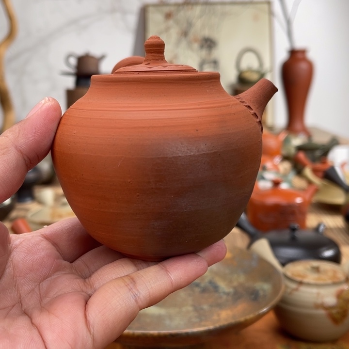 常滑秀山手作茶壶
