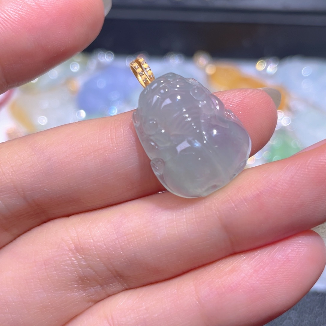 颈饰18K金镶嵌翡翠翡翠