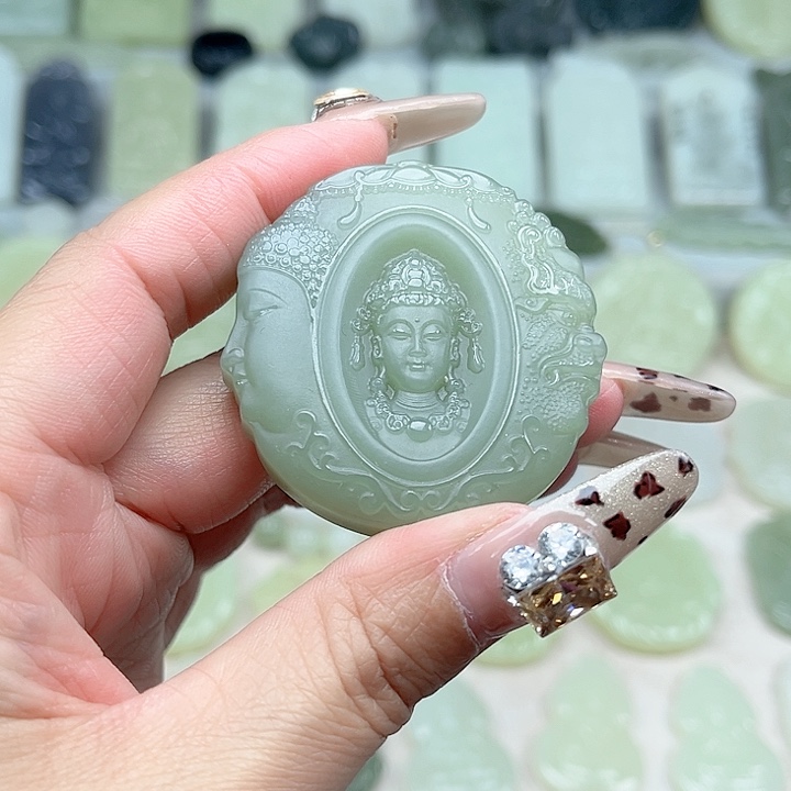 和田玉未镶嵌颈饰