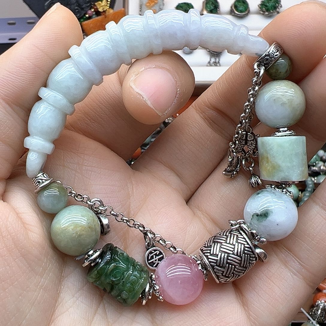 翡翠戒指未镶嵌炸