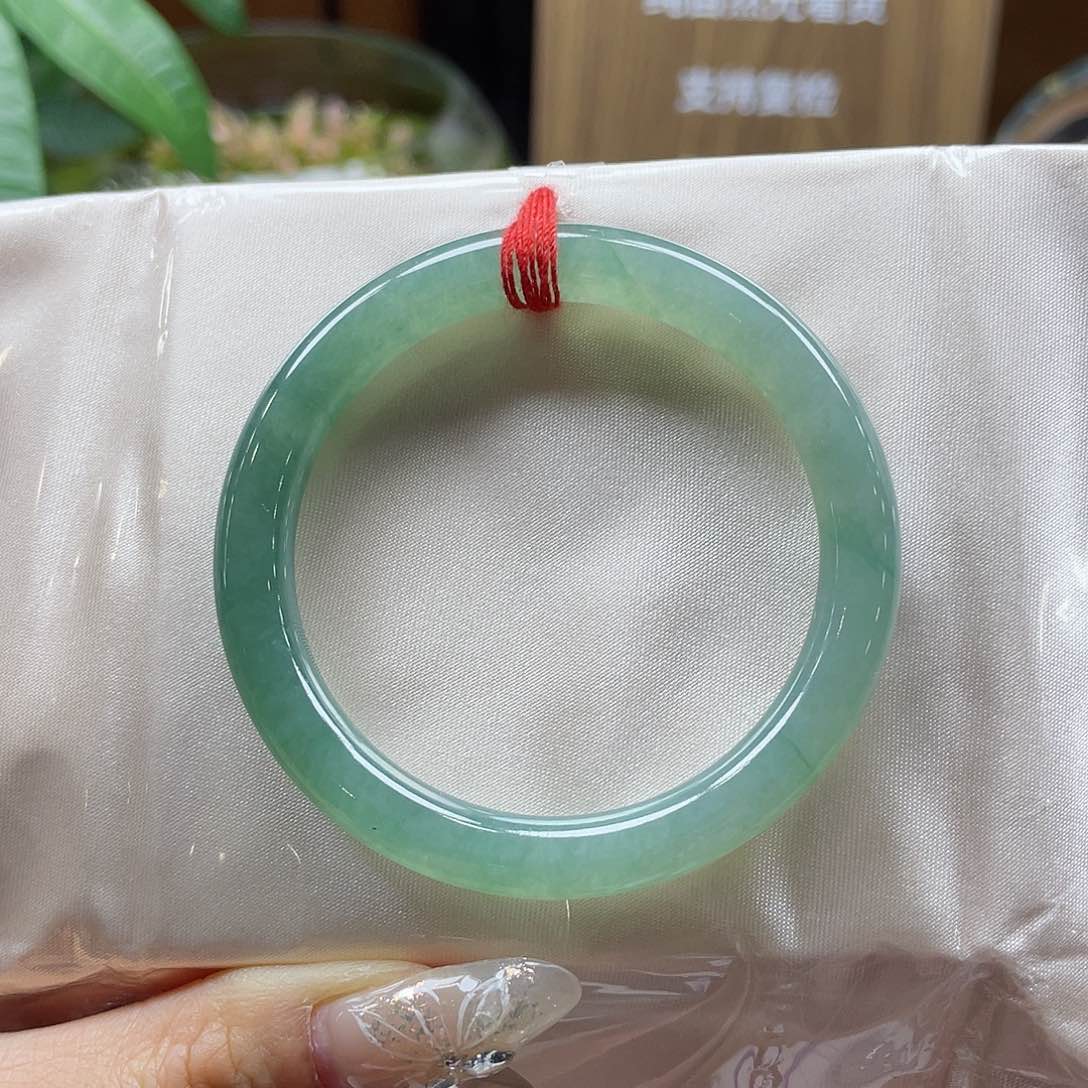 翡翠手镯未镶嵌168 号链接