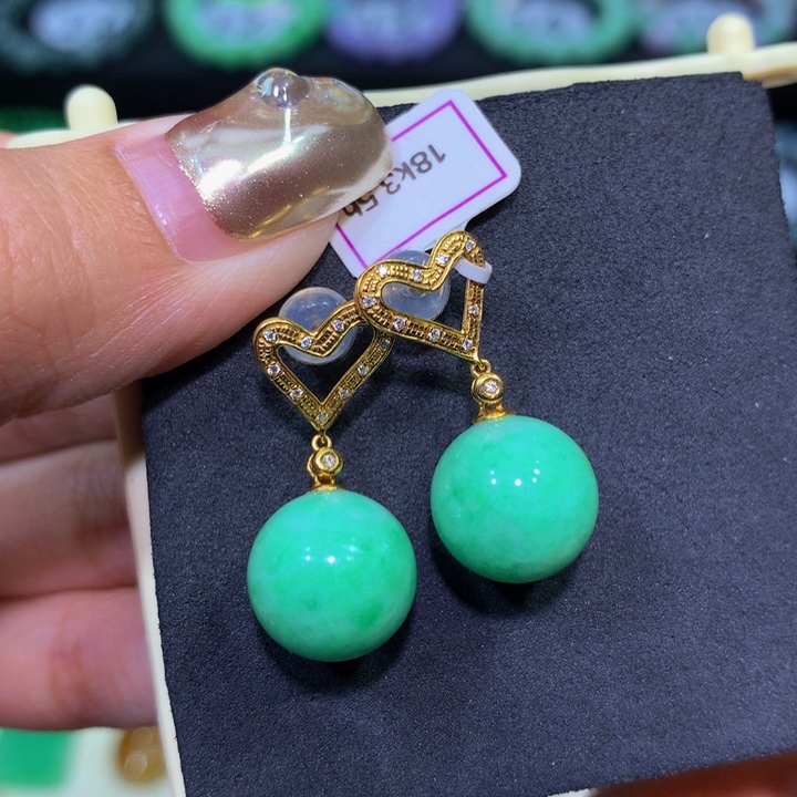 翡翠18K金镶嵌颈饰翡翠